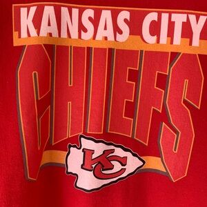 Chiefs sweatshirt as seen on Taylor Swith!